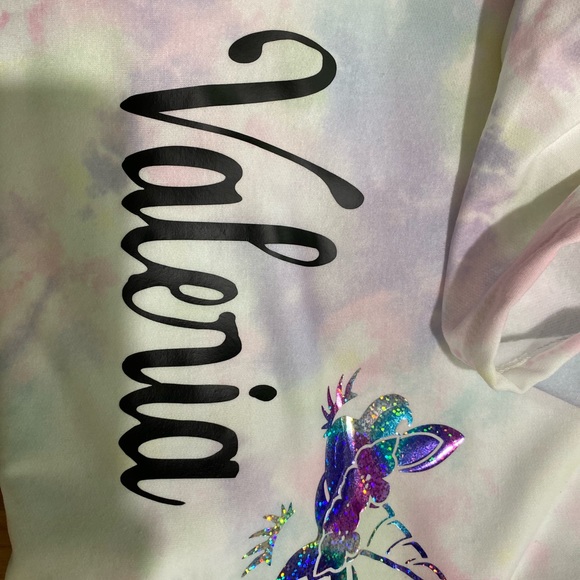 Personalized items. - Picture 3 of 4